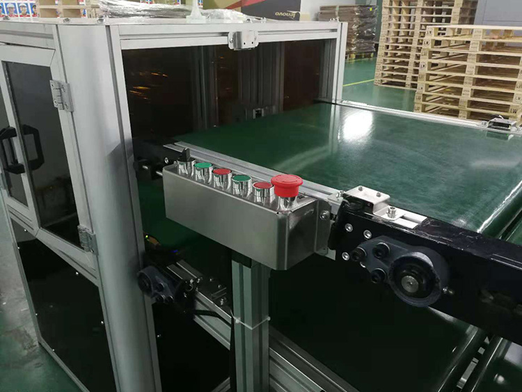 选购提升机时需要注意物料颗粒哪些问题?